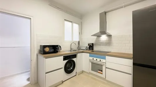 Rooms in Barcelona Les Corts - photo 4