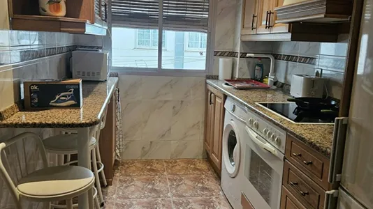 Rooms in Zaragoza - photo 10