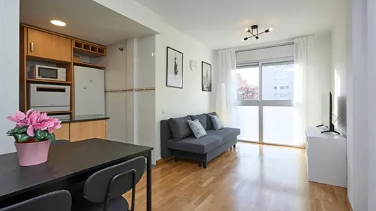 Apartments in L'Hospitalet de Llobregat - photo 1