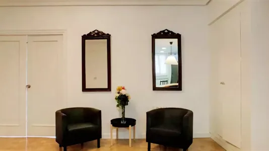 Rooms in Madrid Chamartín - photo 9