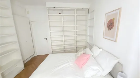 Rooms in Paris 8ème arrondissement - photo 3