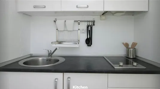 Apartments in Barcelona Ciutat Vella - photo 5