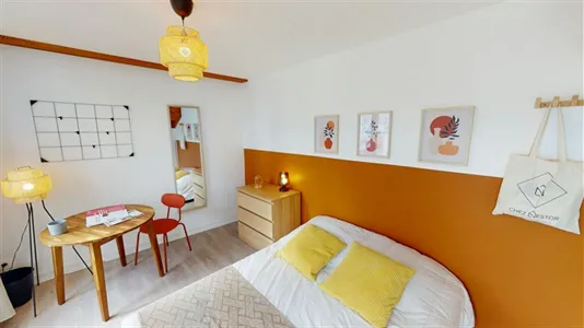 Rooms in Paris 20ème arrondissement - photo 2