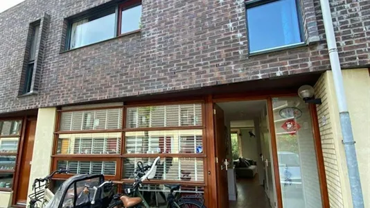 Houses in Delft - photo 2