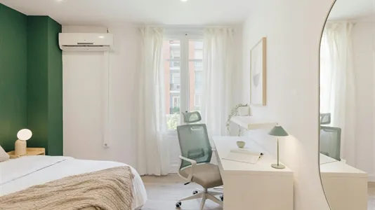 Rooms in Valencia Ciutat Vella - photo 5