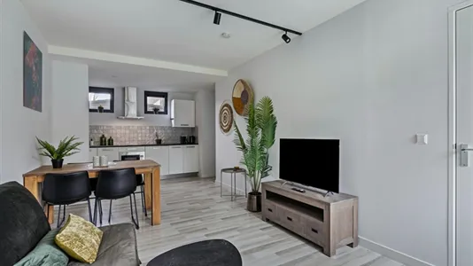 Apartments in Location is not specified - photo 4