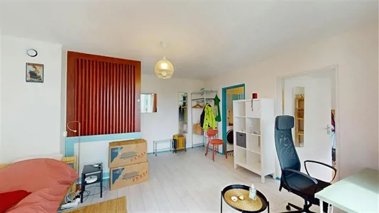 Apartments in Mulhouse - photo 2