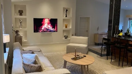 Houses in Askim-Frölunda-Högsbo - photo 1