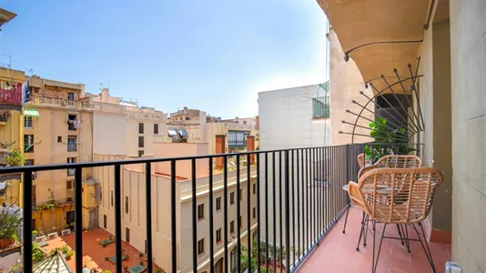 Apartments in Barcelona Ciutat Vella - photo 3