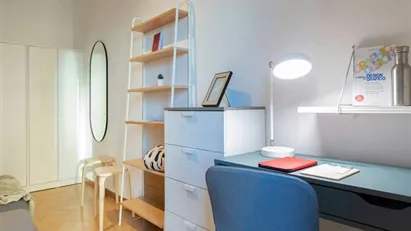 Room for rent in Roma Municipio XII – Monte Verde, Rome