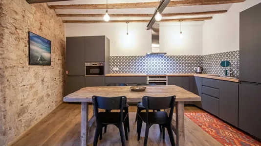 Apartments in Barcelona Ciutat Vella - photo 6