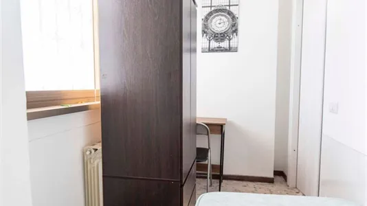 Rooms in Roma Municipio XI – Arvalia/Portuense - photo 4