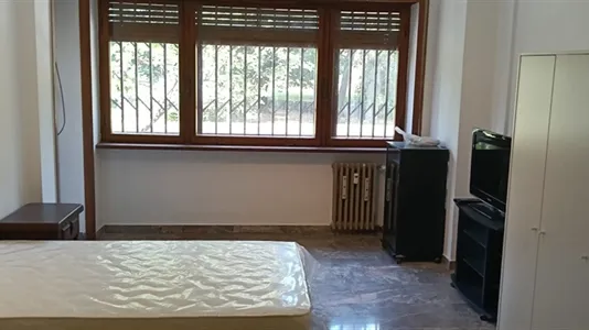 Rooms in Roma Municipio II – Parioli/Nomentano - photo 5