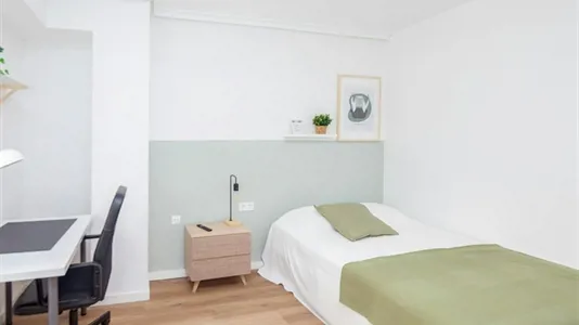 Rooms in Valencia Camins al Grau - photo 3