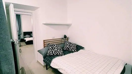 Rooms in Napoli Municipalità 3 - photo 2