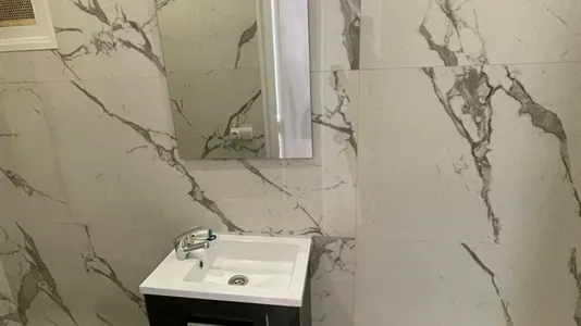 Rooms in Barcelona Sants-Montjuïc - photo 7