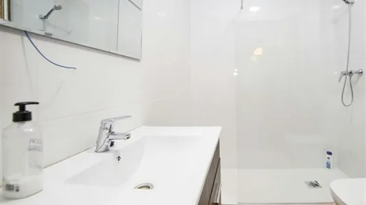 Rooms in Valencia Ciutat Vella - photo 10