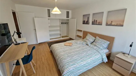 Rooms in Saint-Julien-en-Genevois - photo 1