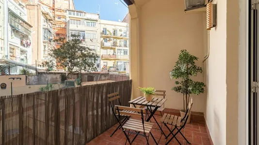 Apartments in Barcelona Eixample - photo 5