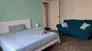 Room for rent, Genoa, Liguria, &lt;span class=&quot;blurred street&quot; onclick=&quot;ProcessAdRequest(10671585)&quot;&gt;&lt;span class=&quot;hint&quot;&gt;See streetname&lt;/span&gt;[xxxxxxxxxxxxx]&lt;/span&gt;
