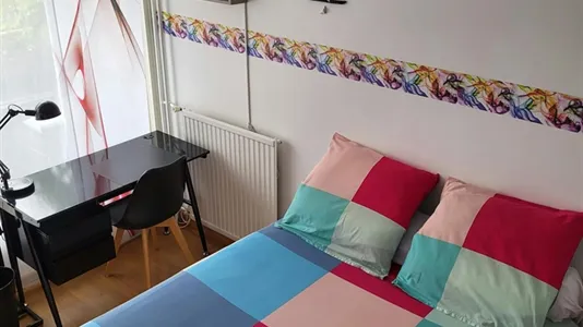 Rooms in Saint-Denis - photo 2