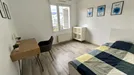 Room for rent, Grenoble, Auvergne-Rhône-Alpes, &lt;span class=&quot;blurred street&quot; onclick=&quot;ProcessAdRequest(11182807)&quot;&gt;&lt;span class=&quot;hint&quot;&gt;See streetname&lt;/span&gt;[xxxxxxxxxxxxx]&lt;/span&gt;