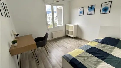 Room for rent in Grenoble, Auvergne-Rhône-Alpes