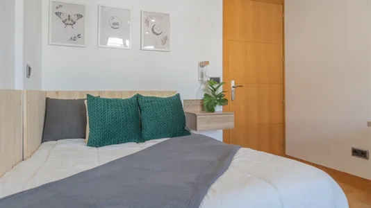 Rooms in Madrid Centro - photo 8