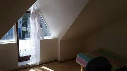 Rooms in Reykjavík Hlíðar - photo 2