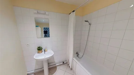 Rooms in Lyon - photo 9