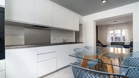 Rooms in Charleroi - photo 7