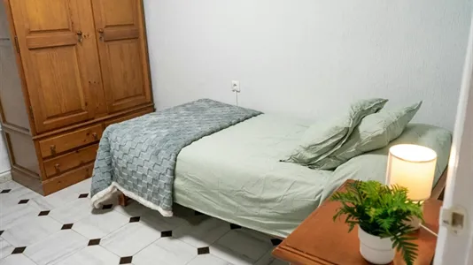 Rooms in El Cerezo - photo 1