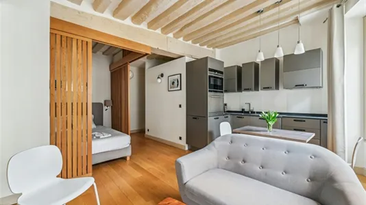 Apartments in Paris 6ème arrondissement - Saint Germain - photo 4