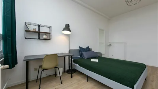 Rooms in Berlin Charlottenburg-Wilmersdorf - photo 4