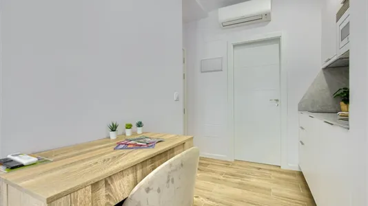 Apartments in Madrid Chamberí - photo 8