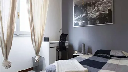 Room for rent in Milano Zona 6 - Barona, Lorenteggio, Milan