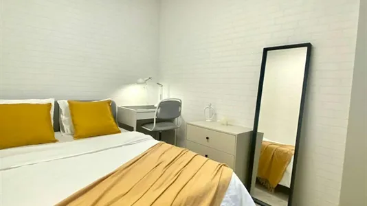 Rooms in Madrid Salamanca - photo 10