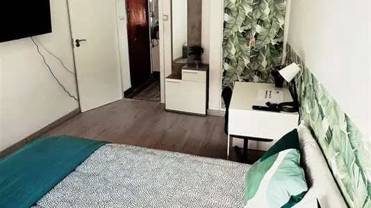 Rooms in Madrid Ciudad Lineal - photo 8