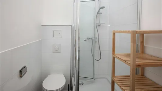 Rooms in Berlin Friedrichshain-Kreuzberg - photo 8