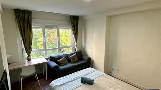 Rooms in Madrid Moncloa-Aravaca - photo 2