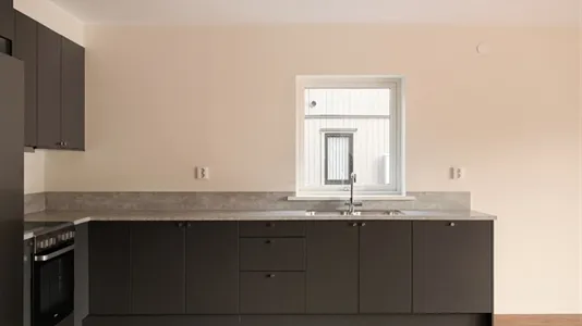 Houses in Österåker - photo 4