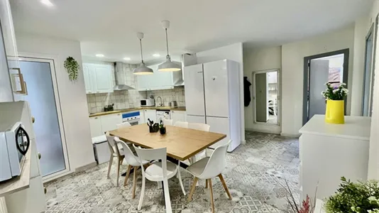 Rooms in Zaragoza - photo 7