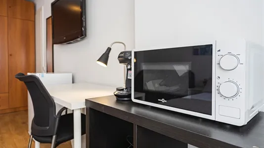 Rooms in Guadalajara - photo 9