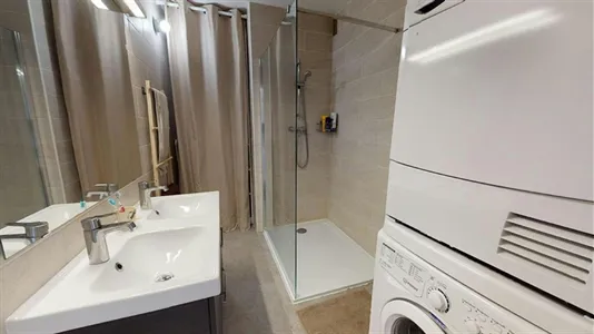 Rooms in Lyon - photo 5