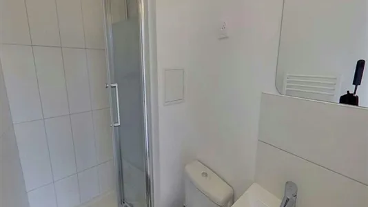 Rooms in Nanterre - photo 4