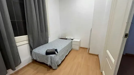 Rooms in Barcelona Eixample - photo 6