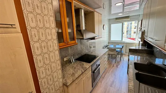 Rooms in Barcelona Eixample - photo 10