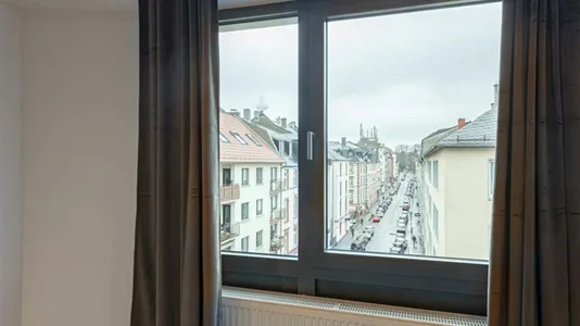 Rooms in Frankfurt Innenstadt II - photo 3