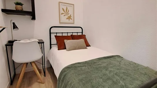 Rooms in Madrid Centro - photo 3