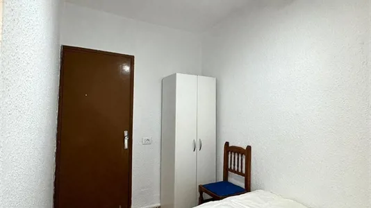 Rooms in Castellón de la Plana/Castelló de la Plana - photo 3